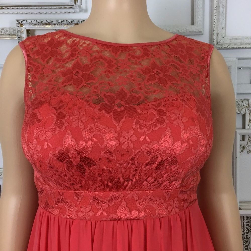Filly Fair | Coral Lace Boat Neck Low Back Dress - Picture 2 of 8